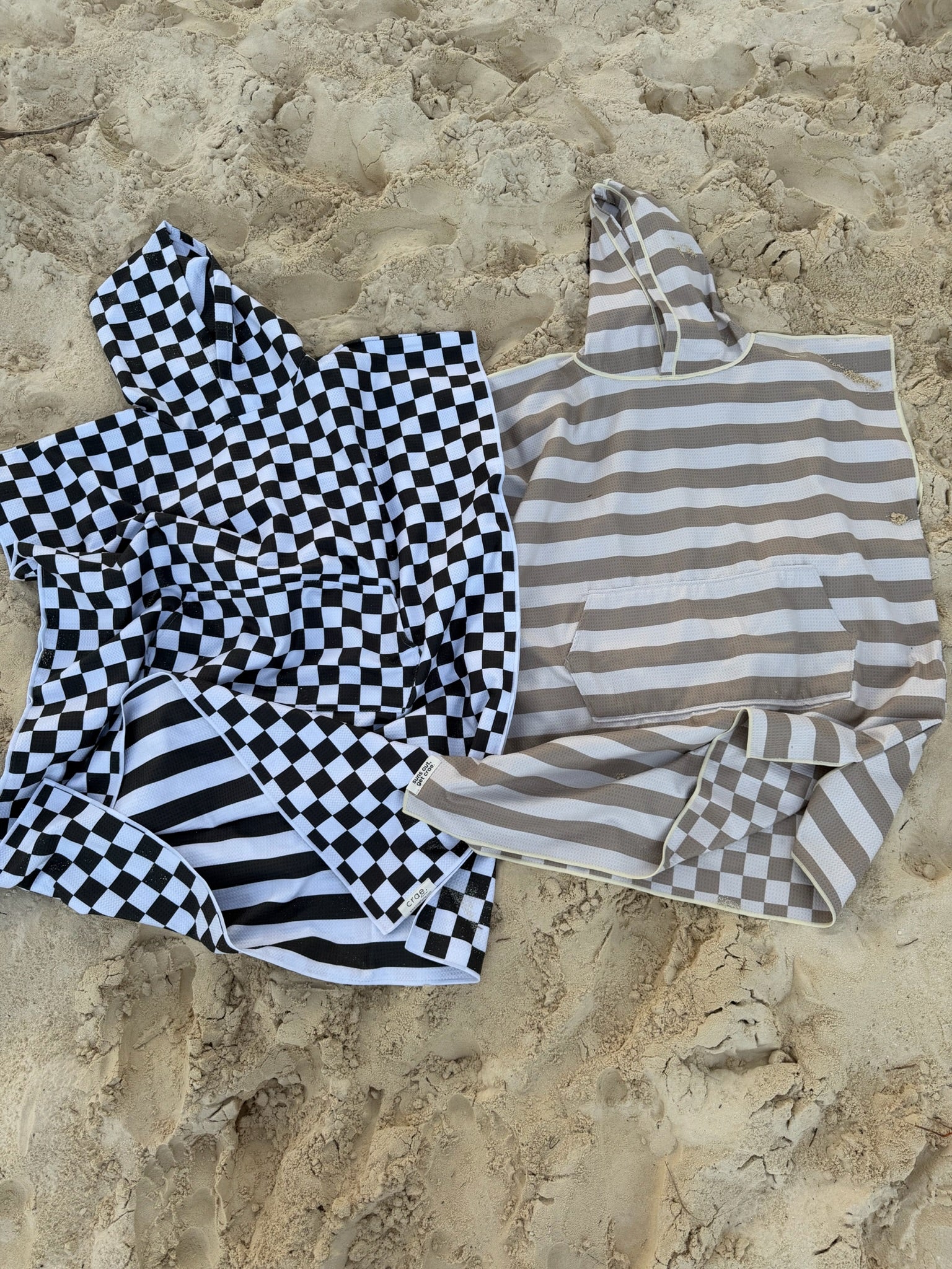Checkmate: Reversible Poncho - Image 9