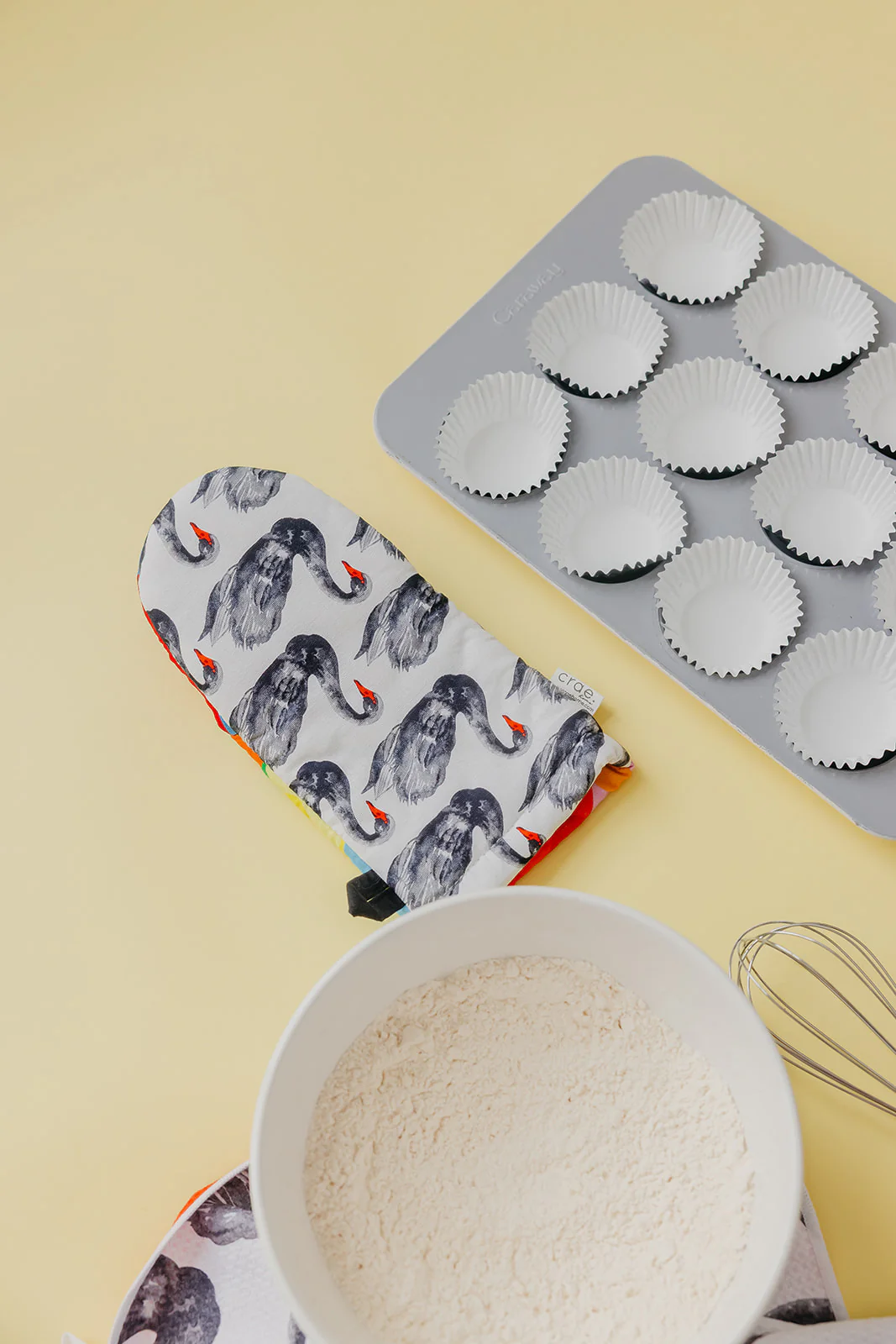 Cob and Pen Oven Mitt - Image 6