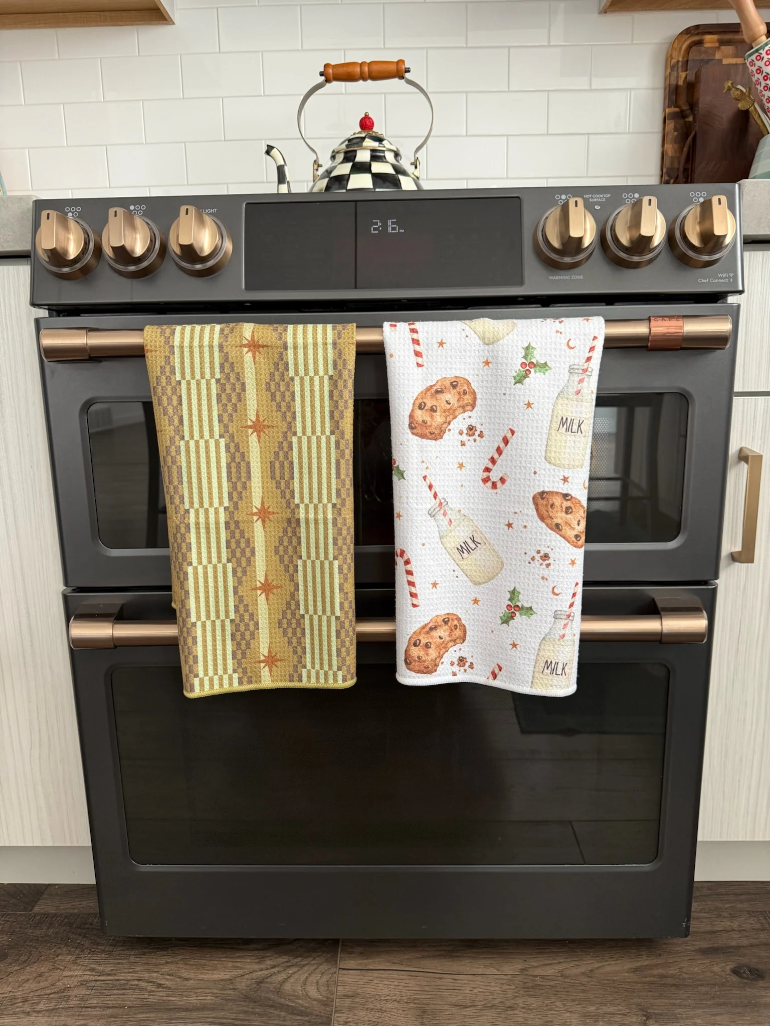 One Shining Moment: Double-Sided Hand Towel - Image 4