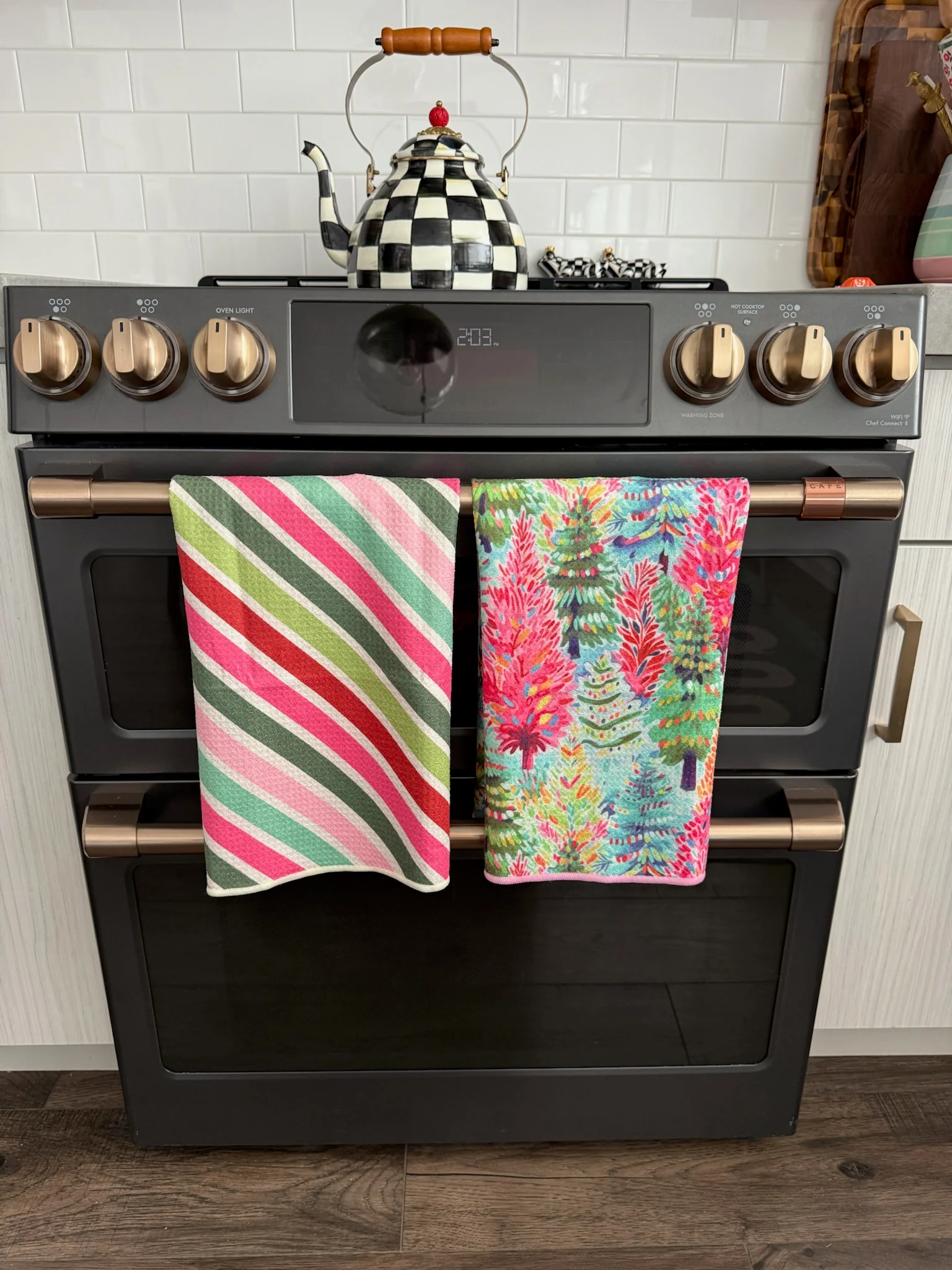 Pixie: Double-Sided Hand Towel - Image 3