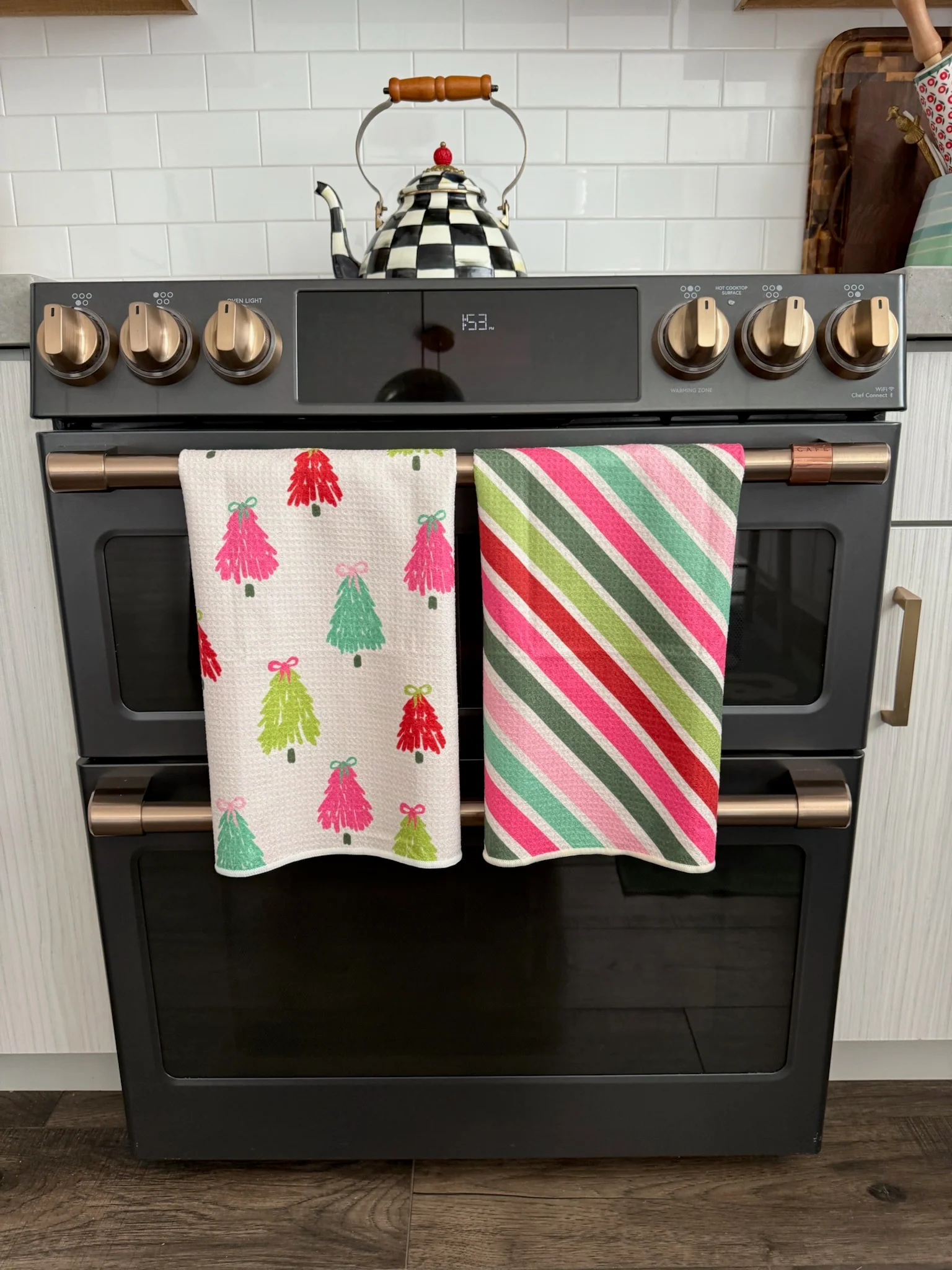 Pixie: Double-Sided Hand Towel - Image 4