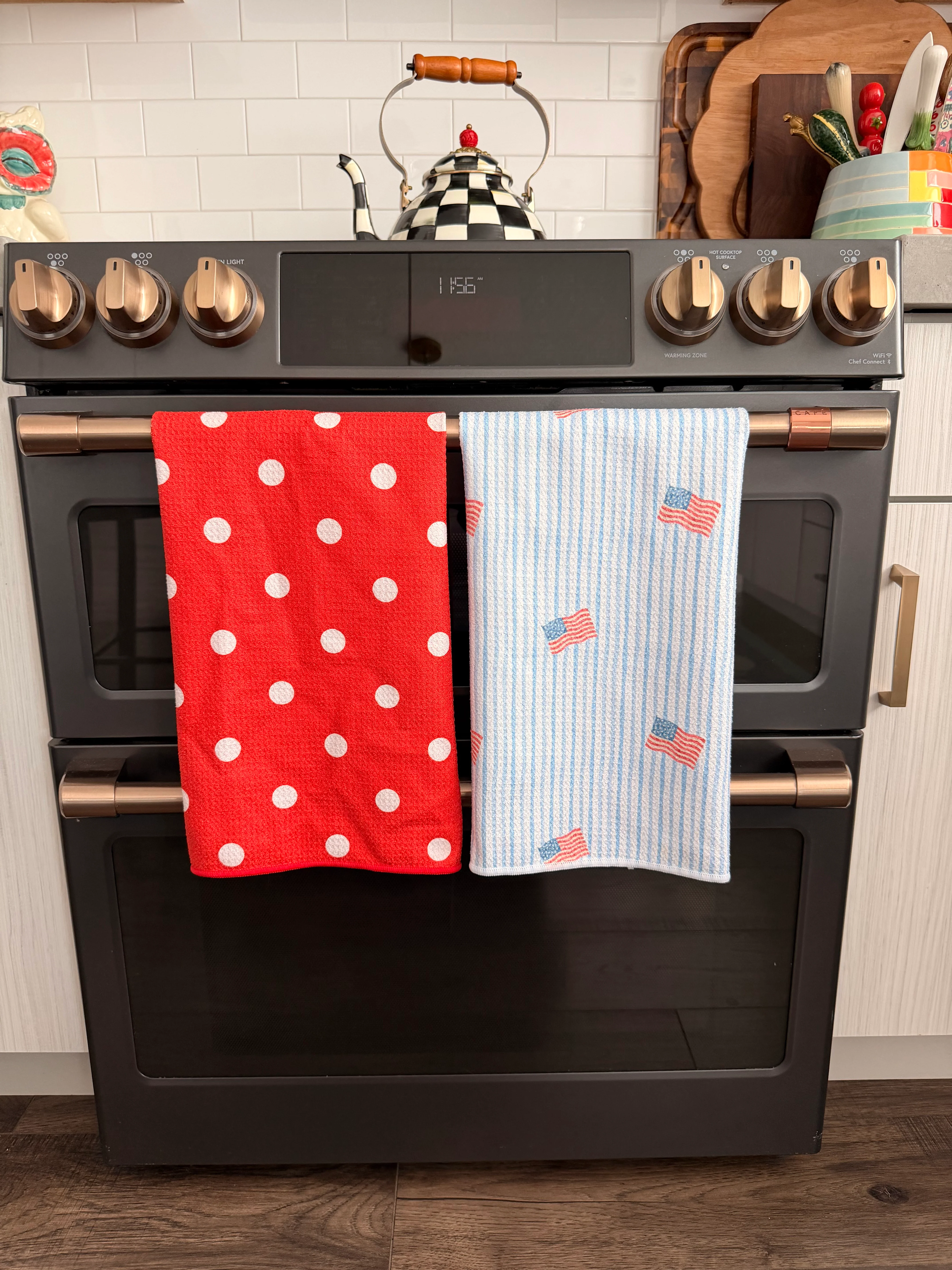Lottie: Double-Sided Hand Towel - Image 3