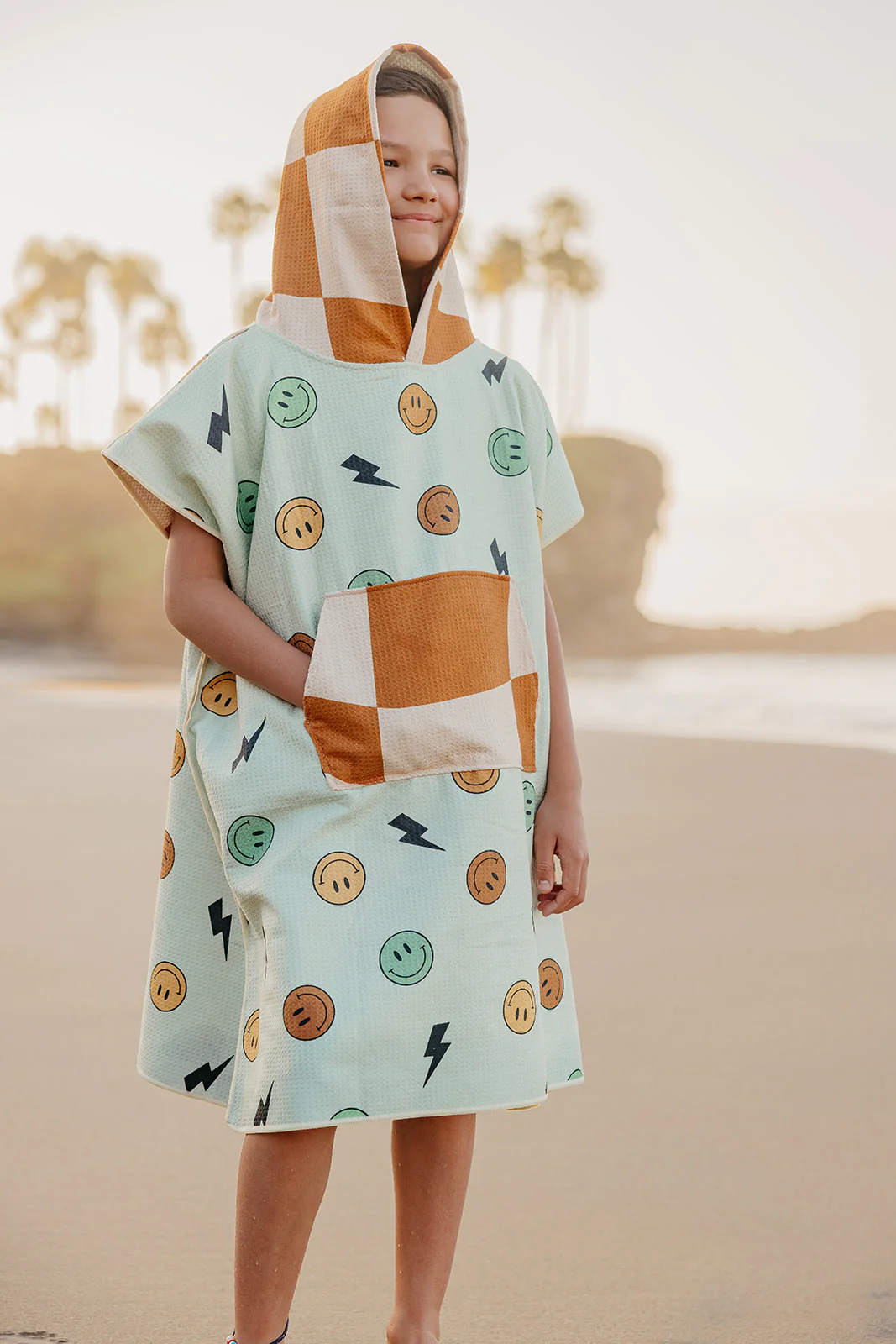 Van: Reversible Poncho - Image 3